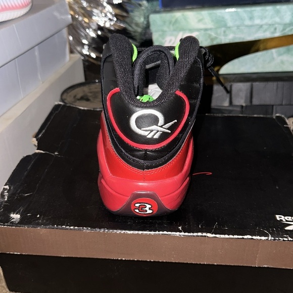 Reebok Questions Sixers Breds - Picture 2 of 2